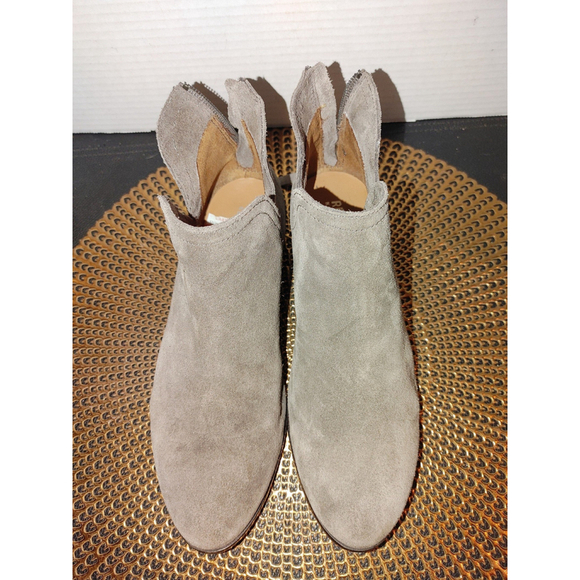 Reaction by Kenneth Cole Side Way Suede Ankle Booties Size 7.5 - Picture 3 of 5